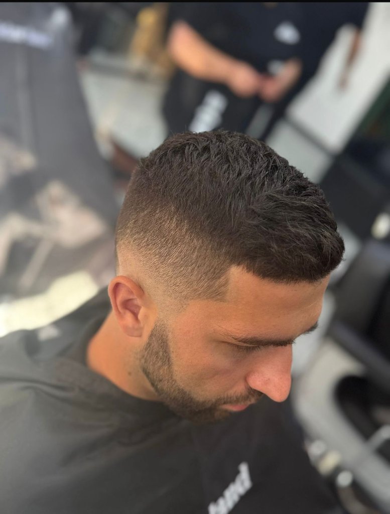 Muški fade s bradom
